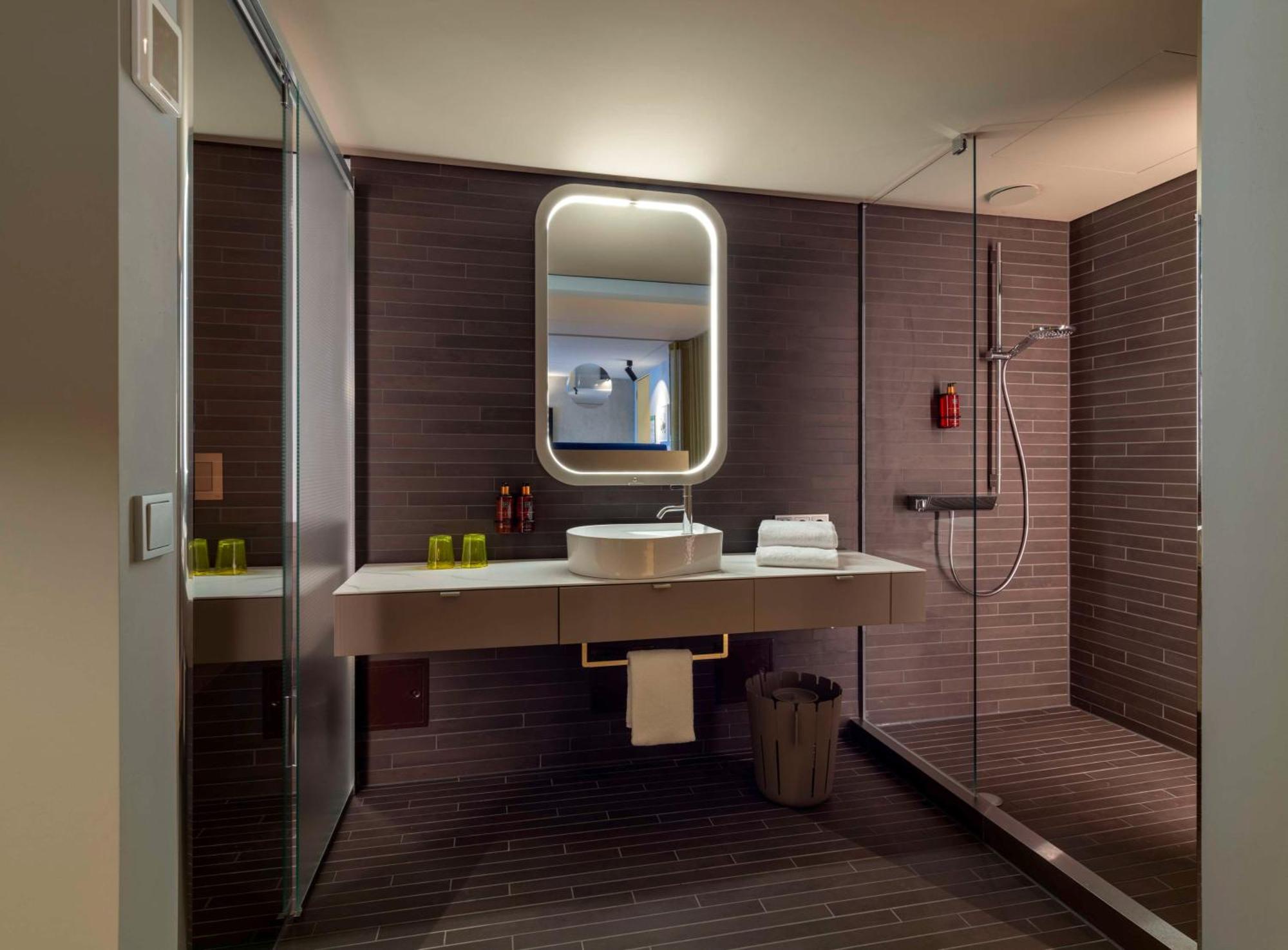 B'Mine Hotel Duesseldorf Eksteriør bilde